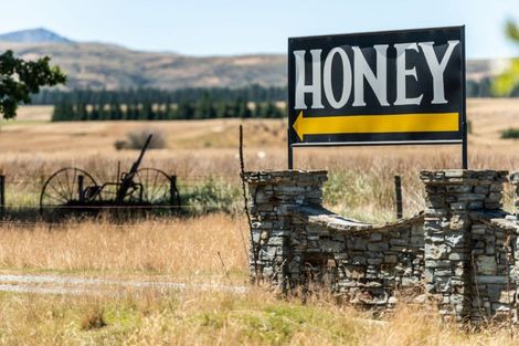 Photo of property in 7189 Wedderburn-becks Road, Wedderburn, Ranfurly, 9395