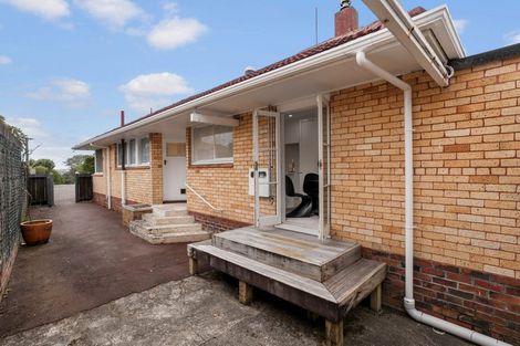 Photo of property in 186 Rangatira Road, Beach Haven, Auckland, 0626