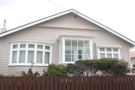 Photo of property in 120 Yule Street, Lyall Bay, Wellington, 6022