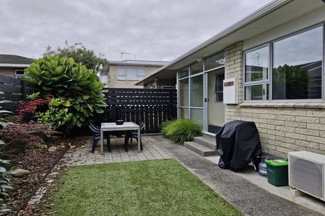 Photo of property in 3/50 Paynters Avenue, Strandon, New Plymouth, 4312