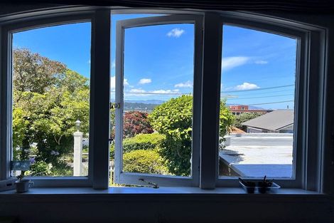 Photo of property in 8 Central Terrace, Kelburn, Wellington, 6012