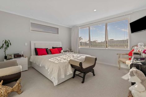 Photo of property in 63 The Boulevard, Papamoa Beach, Papamoa, 3118