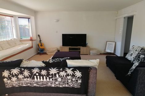 Photo of property in 2/13 Rapallo Place, Farm Cove, Auckland, 2012