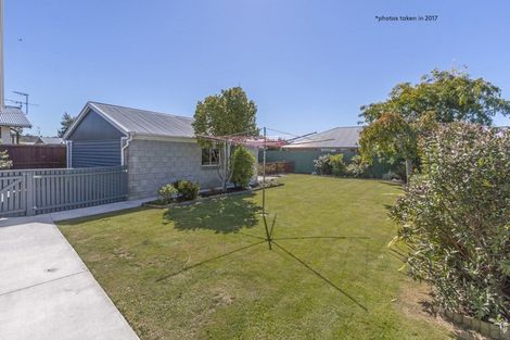 Photo of property in 67 Farquhars Road, Redwood, Christchurch, 8051