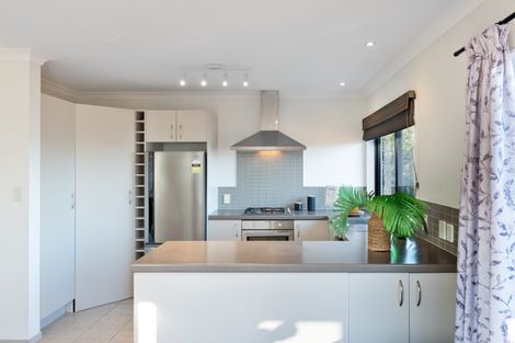 Photo of property in 230b Sturges Road, Henderson, Auckland, 0612