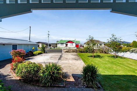 Photo of property in 17 Albion Street, Hawera, 4610