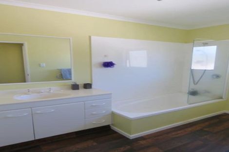 Photo of property in 6 Puketotara Street, Highlands Park, New Plymouth, 4312