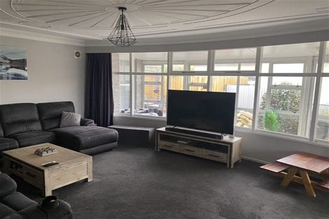 Photo of property in 98 Salford Street, Windsor, Invercargill, 9810