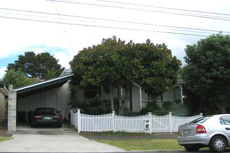 Photo of property in 10 Richmond Avenue, Northcote Point, Auckland, 0627