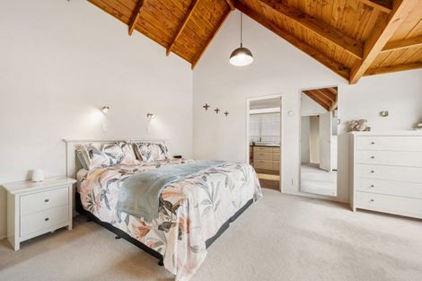 Photo of property in 19 Tainui Road, Cockle Bay, Auckland, 2014