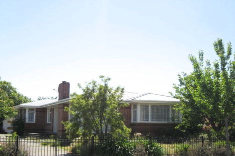 Photo of property in 7 Bickerton Street, Wainoni, Christchurch, 8061