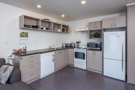 Photo of property in 2/7 Hall Avenue, Newtown, Wellington, 6021