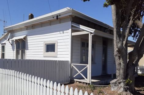 Photo of property in 18 Cornfoot Street, Castlecliff, Whanganui, 4501