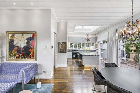 Photo of property in 86 Sarsfield Street, Herne Bay, Auckland, 1011