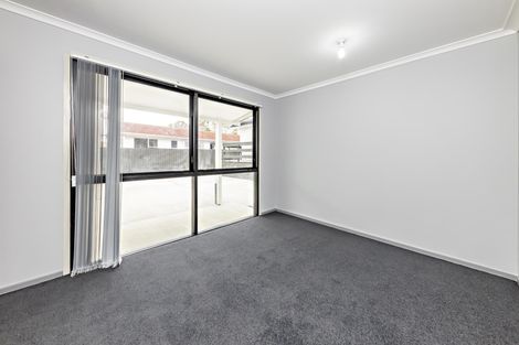 Photo of property in 367 Roscommon Road, Clendon Park, Auckland, 2103