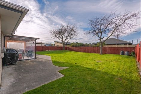 Photo of property in 37 Peppertree Glade, Kelvin Grove, Palmerston North, 4414