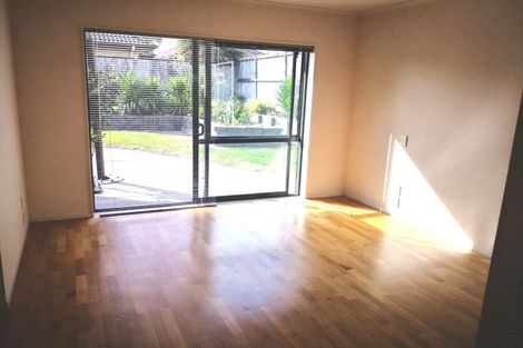 Photo of property in 20 Erne Crescent, East Tamaki, Auckland, 2016