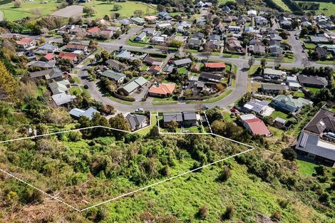 Photo of property in 11a Poneke Drive, Waikanae, 5036