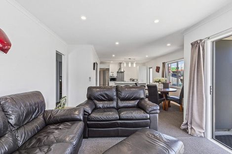 Photo of property in 12a Whitehouse Road, Titahi Bay, Porirua, 5022