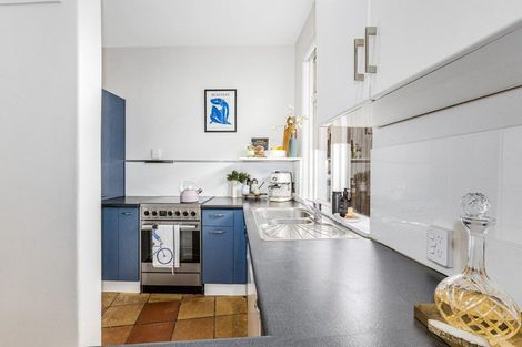 Photo of property in Hobson Flats, 4/1 Hobson Street, Pipitea, Wellington, 6011