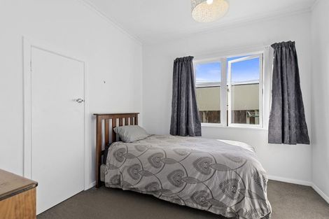 Photo of property in 145 Stokes Valley Road, Stokes Valley, Lower Hutt, 5019