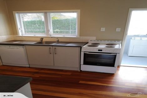 Photo of property in 4/43 Shakespeare Road, Milford, Auckland, 0620