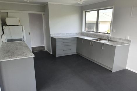 Photo of property in 40 Rangitake Drive, Spotswood, New Plymouth, 4310