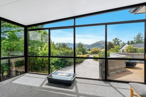 Photo of property in 17 Rimu Lane, Wanaka, 9305