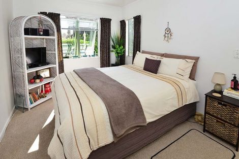 Photo of property in 12 Rautawhiri Road, Helensville, 0800