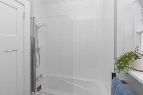 Photo of property in 8 Bracken Street, Petone, Lower Hutt, 5012