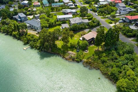 Photo of property in 25 Smith Street, Raglan, 3225