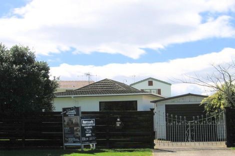 Photo of property in 51 Dickson Road, Papamoa Beach, Papamoa, 3118