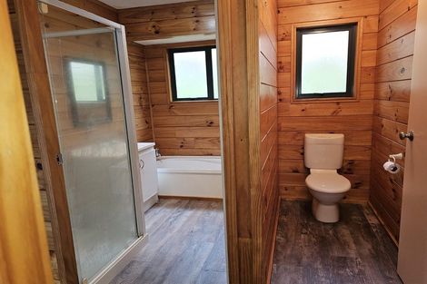 Photo of property in 1-1a Jackson Terrace, Ranui, Porirua, 5024