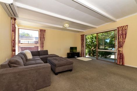 Photo of property in 13 Paulette Place, Queenwood, Hamilton, 3210