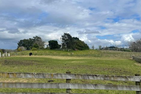 Photo of property in 37 Pitt Road, Runciman, Drury, 2578