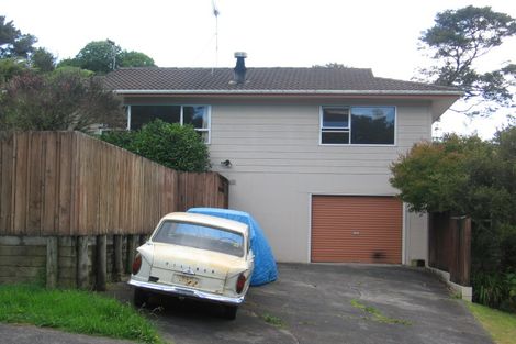 Photo of property in 1/2 Caram Place, Birkenhead, Auckland, 0626