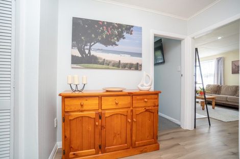 Photo of property in 24 Seddon Street, Takaro, Palmerston North, 4412