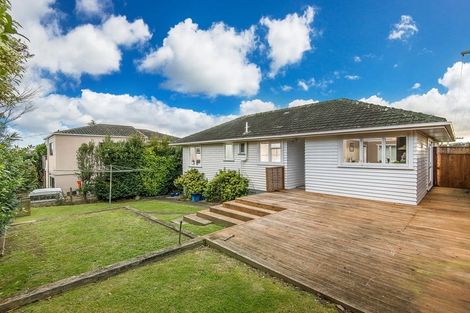 Photo of property in 1/16 Howard Road, Northcote, Auckland, 0627