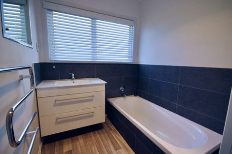 Photo of property in 10 Saffron Street, Birkdale, Auckland, 0626