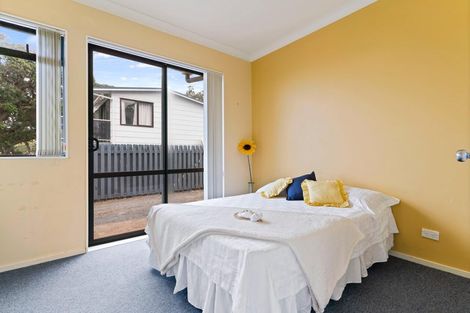 Photo of property in 191 Oakura Road, Oakura, Hikurangi, 0184