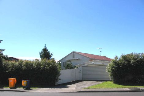 Photo of property in 33 Devonshire Road, Unsworth Heights, Auckland, 0632