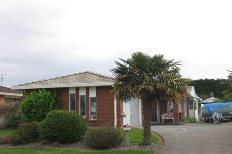 Photo of property in 104 Russley Drive, Mount Maunganui, 3116