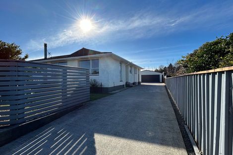 Photo of property in 2 Karaka Street, Inglewood, 4330