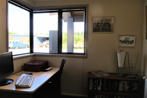 Photo of property in 37g Young Lane, Clyde, Alexandra, 9391