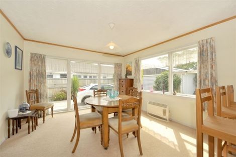 Photo of property in 17 Woodstock Place, Russley, Christchurch, 8042