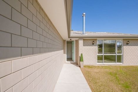 Photo of property in 12 Karaka Place, Kinloch, Taupo, 3377