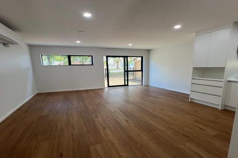 Photo of property in 3/2 Donnell Avenue, Favona, Auckland, 2024