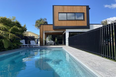 Photo of property in 490 Point Chevalier Road, Point Chevalier, Auckland, 1022