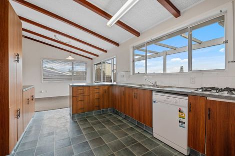 Photo of property in 5 Rameses Place, Pomare, Rotorua, 3015