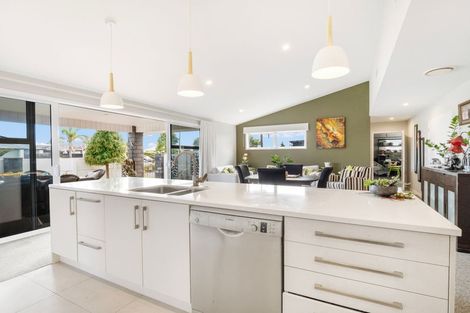 Photo of property in 60a The Boulevard, Papamoa Beach, Papamoa, 3118